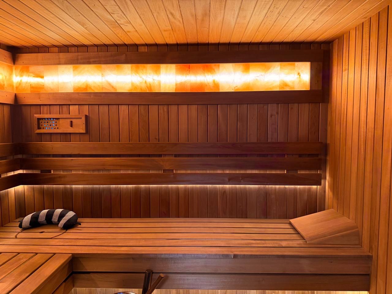 Atelier sauna installation — Interior lines