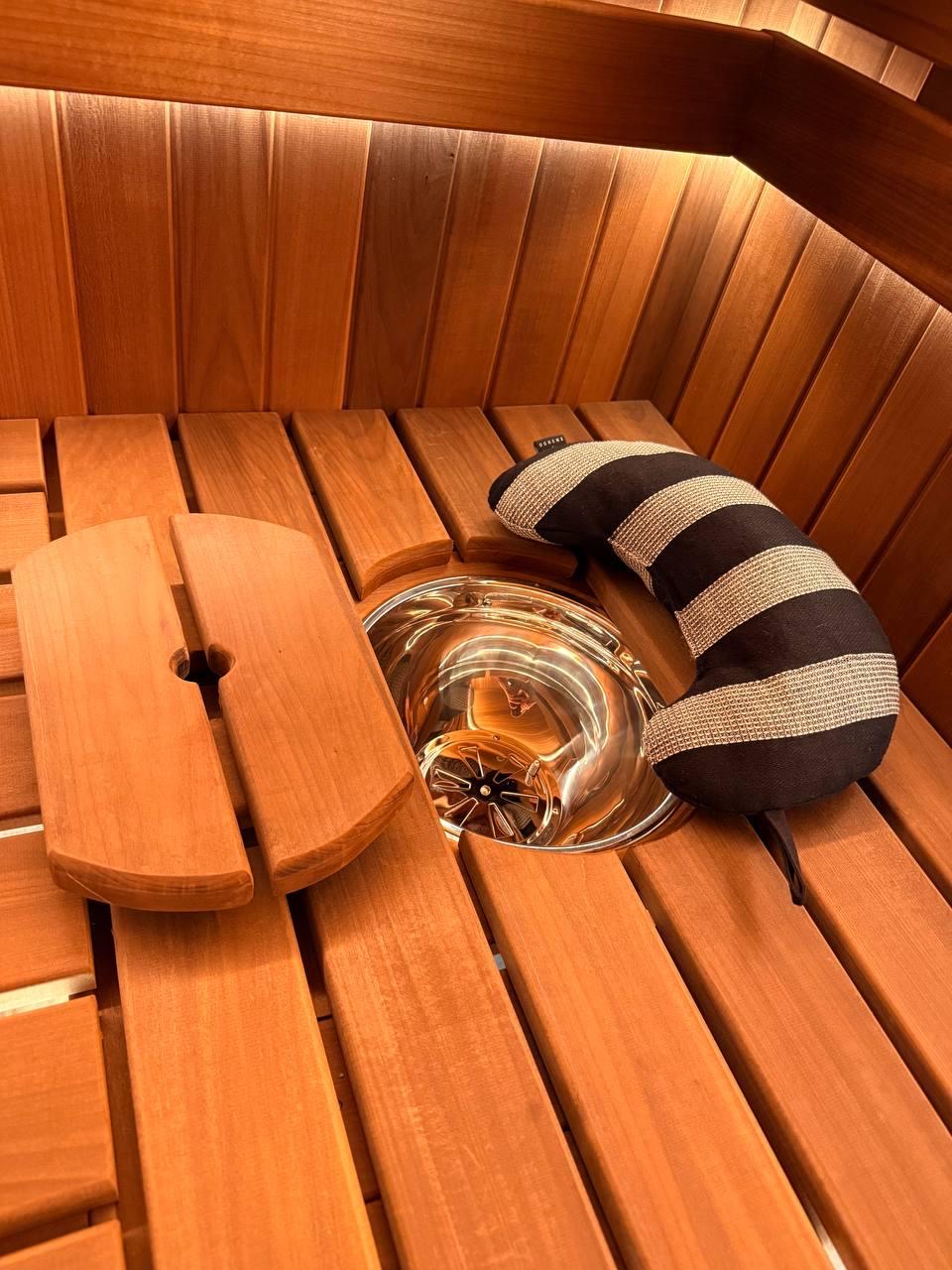 Atelier sauna installation — Interior details